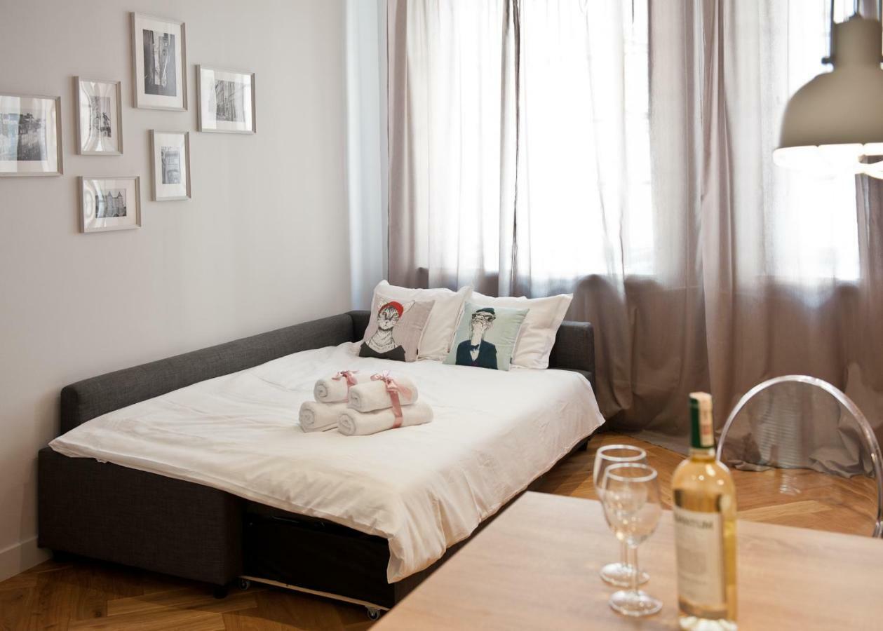 Red Brick Old Town Apartment Warsaw Ngoại thất bức ảnh